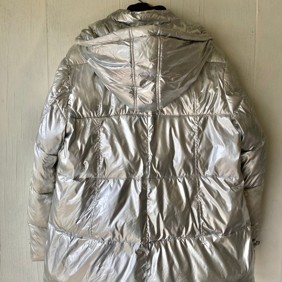 Vince Camuto Silver Puffer Coat with hood - Picture 2 of 4